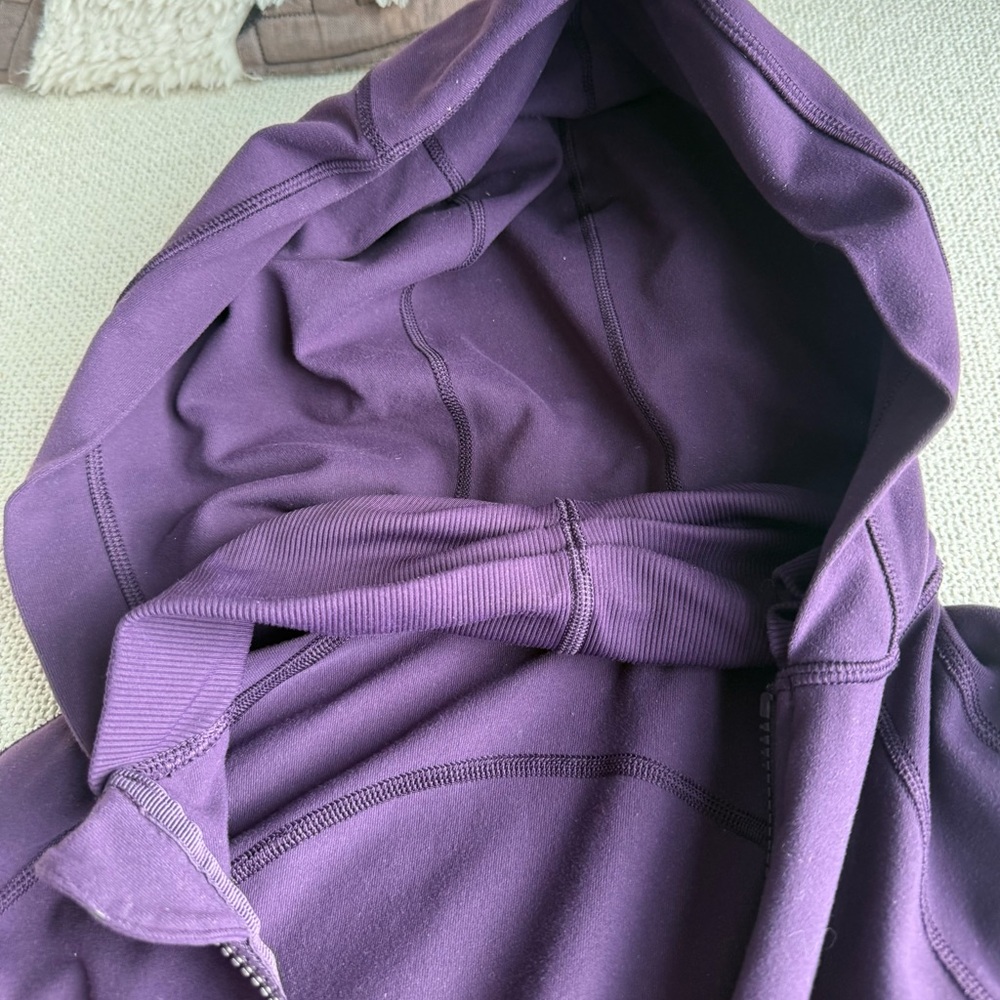 Women's Lululemon Purple Hooded Zip Up - Picture 5 of 10